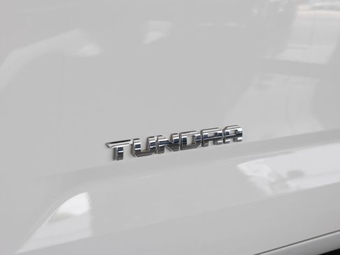 Used 2023 Toyota Tundra SR5 w/ SR5 Convenience Package AWD/4WD image 8