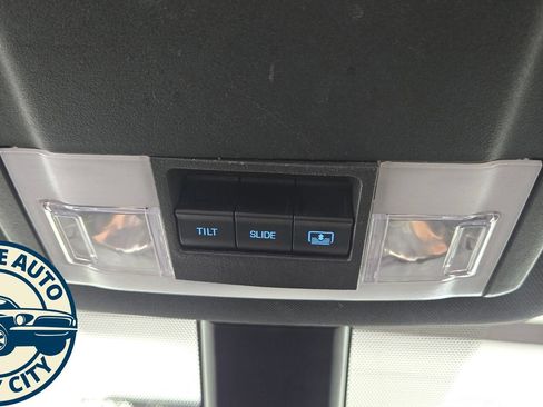 Used 2017 Ford Explorer Limited w/ Equipment Group 301A AWD/4WD image 22