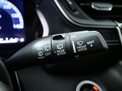 Used 2024 Jeep Grand Cherokee Altitude image 51