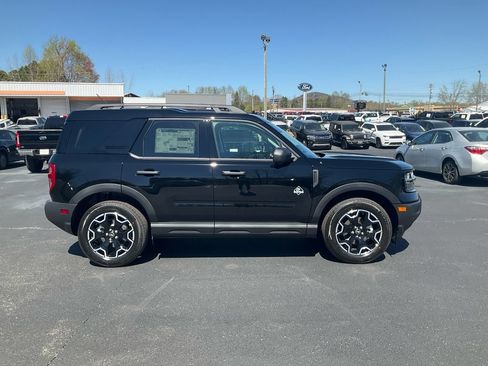 New 2026 Ford Bronco Sport Outer Banks w/ Outer Banks Tech Package+ AWD/4WD image 4