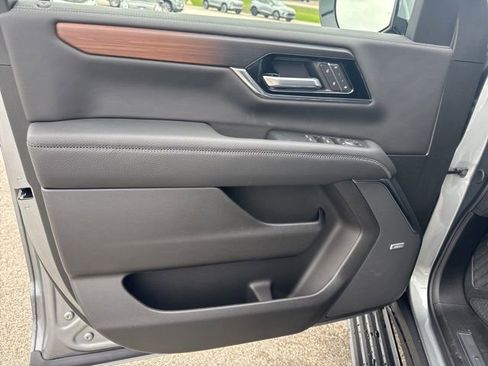 New 2026 GMC Yukon Denali w/ Denali Reserve Package AWD/4WD image 21