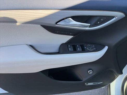 New 2026 Buick Envision Avenir image 17