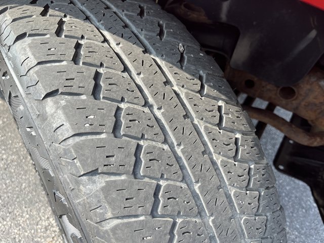 Used 2014 Jeep Wrangler Unlimited Sahara w/ Connectivity Group AWD/4WD image 5