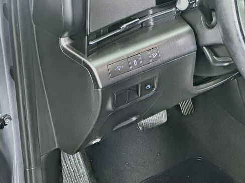 Used 2025 Hyundai Kona SEL AWD/4WD image 17
