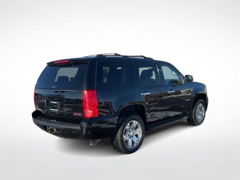 Used 2012 GMC Yukon SLT w/ SLT Chrome Package image 8