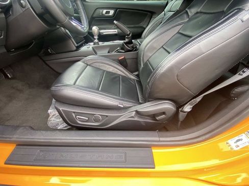 Used 2018 Ford Mustang GT RWD image 18