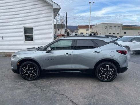 Used 2023 Chevrolet Blazer RS w/ Enhanced Convenience Package image 5