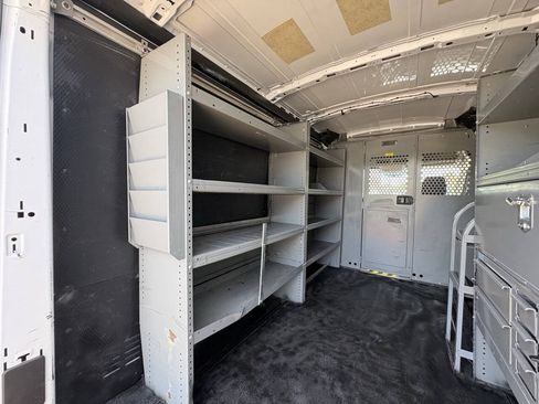 Used 2015 Ford Transit 150 130 Medium Roof RWD image 25