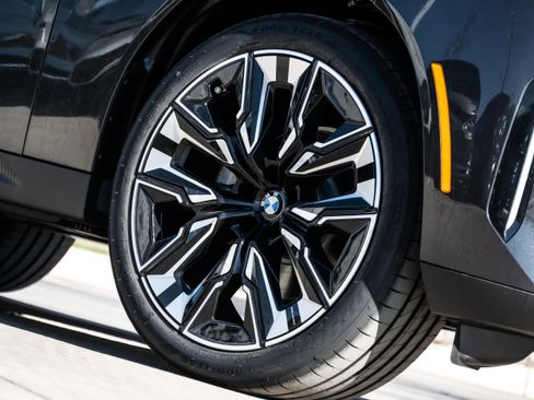 New 2026 BMW X3 xDrive30 w/ Premium Package image 7