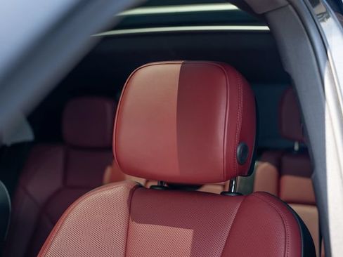 Certified 2023 Porsche Macan S AWD/4WD image 19