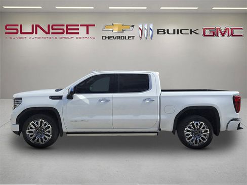 Certified 2024 GMC Sierra 1500 Denali Ultimate AWD/4WD image 7