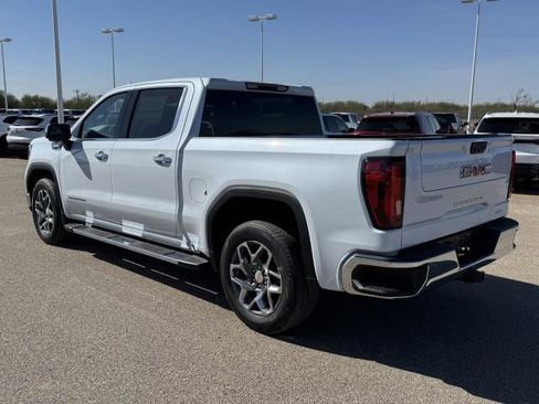 New 2026 GMC Sierra 1500 SLT image 6