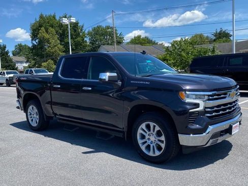 Used 2023 Chevrolet Silverado 1500 LTZ AWD/4WD image 6