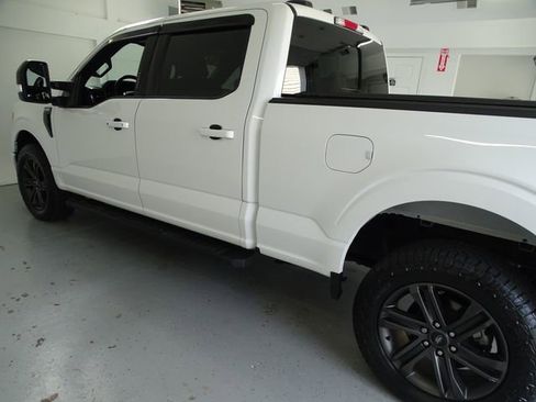 Used 2022 Ford F150 XLT w/ Equipment Group 302A High AWD/4WD image 19