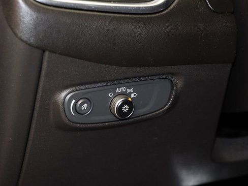 Used 2022 Chevrolet Equinox LT image 24