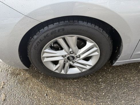 Used 2020 Hyundai Elantra Value Edition image 15