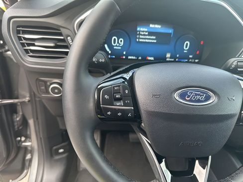 Used 2025 Ford Escape Platinum AWD/4WD image 21