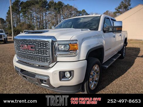 Used 2018 GMC Sierra 2500 Denali w/ Duramax Plus Package image 1