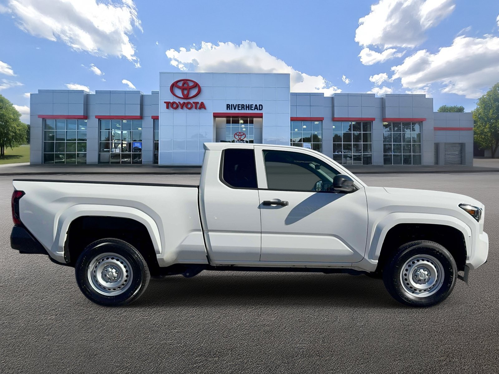 Certified 2025 Toyota Tacoma SR w/ SR Upgrade Package AWD/4WD image 4