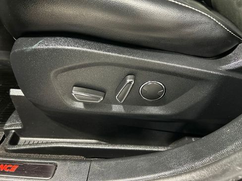 Used 2019 Ford Edge ST w/ Equipment Group 401A AWD/4WD image 11