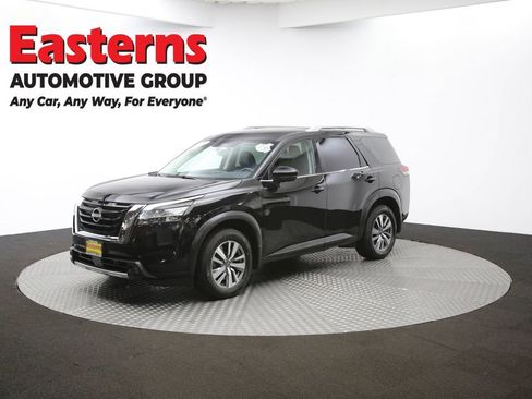 Used 2022 Nissan Pathfinder SL image 58