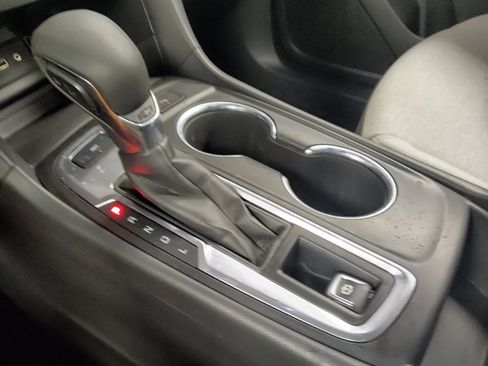 Used 2022 Chevrolet Equinox LT AWD/4WD image 26