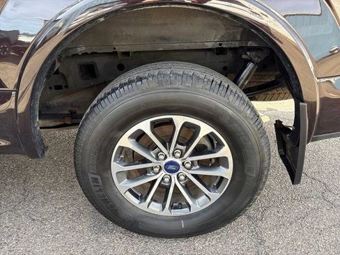 Used 2020 Ford F150 Lariat w/ Equipment Group 502A Luxury image 9