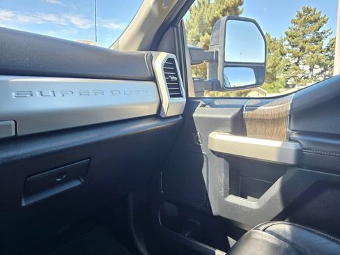 Used 2020 Ford F350 Lariat AWD/4WD image 31