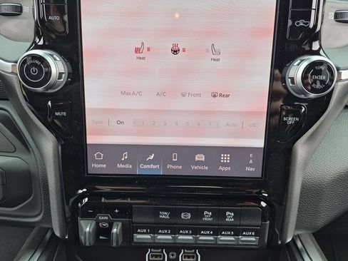 New 2026 RAM 2500 Big Horn AWD/4WD image 28