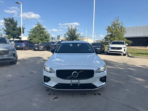 Used 2024 Volvo S60 B5 Core w/ Climate Package FWD image 2