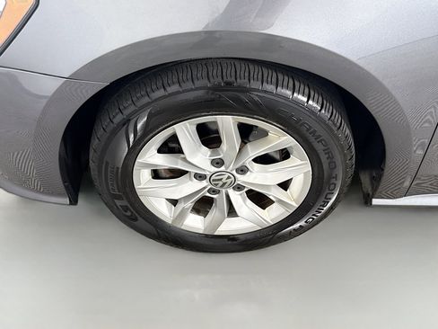 Used 2018 Volkswagen Passat 2.0T S w/ Driver Assistance Package image 37