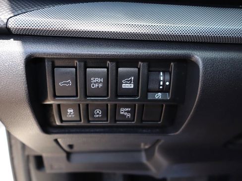 Used 2019 Subaru Forester Limited AWD/4WD image 16