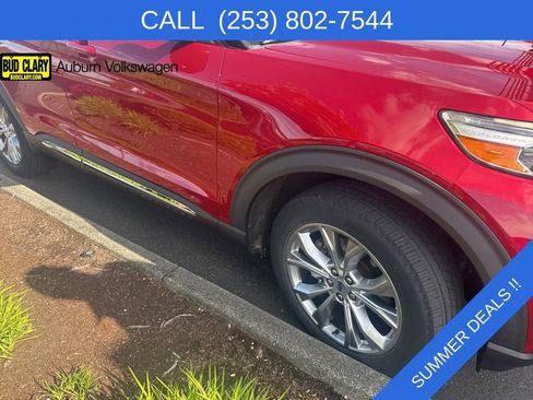Used 2020 Ford Explorer XLT w/ Equipment Group 202A AWD/4WD image 16