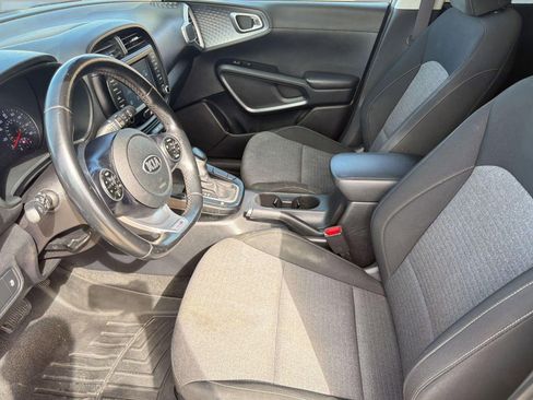 Used 2020 Kia Soul GT-Line w/ GT 2.0L Power Sunroof Package image 5