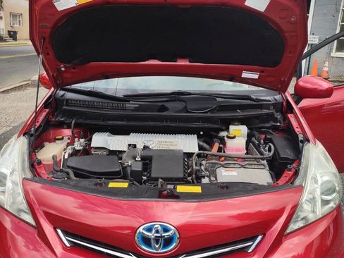 Used 2012 Toyota Prius V Two image 25