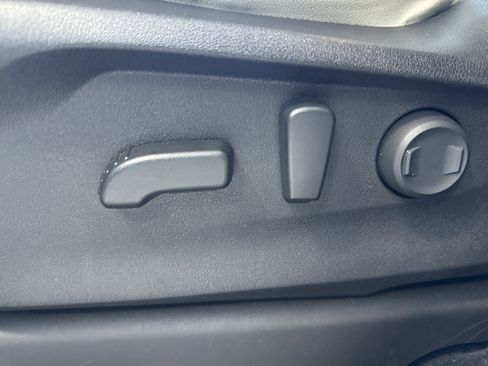 Used 2022 Subaru Ascent Limited w/ Technology Package image 24