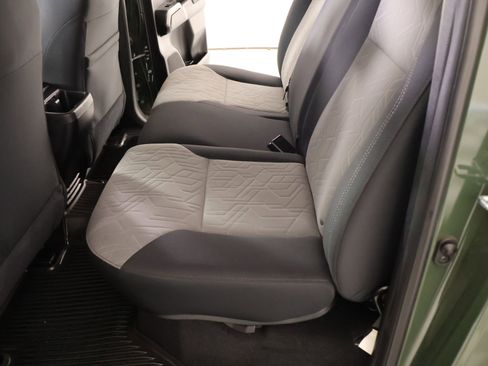 Used 2021 Toyota Tacoma TRD Sport image 12