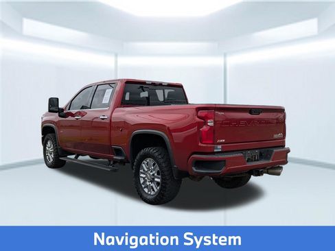 Used 2023 Chevrolet Silverado 2500 High Country w/ Technology Package AWD/4WD image 4