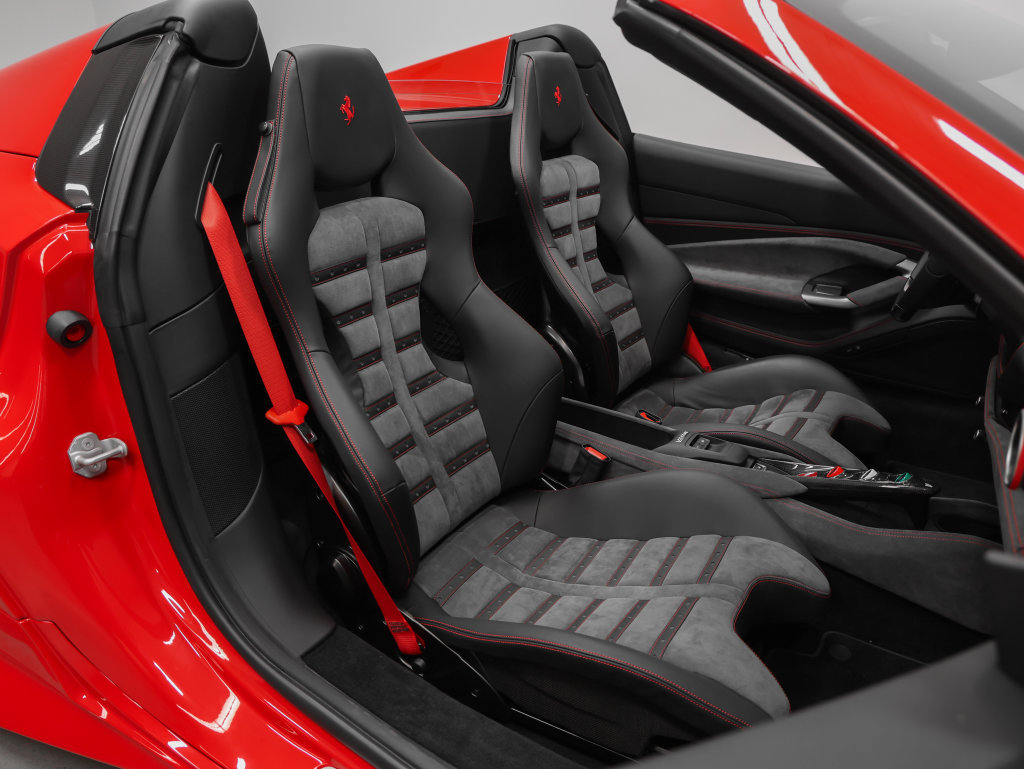 Certified 2023 Ferrari F8 Tributo RWD image 24