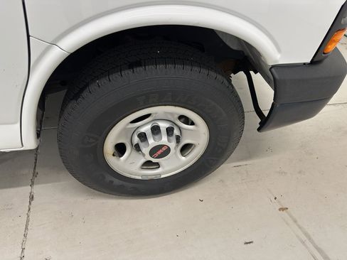 Used 2016 GMC Savana 3500 Work Van image 5