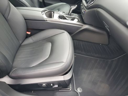 Used 2020 Maserati Ghibli image 16
