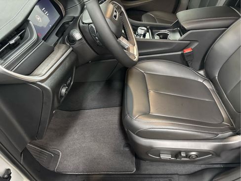 New 2025 Jeep Grand Cherokee Limited AWD/4WD image 10