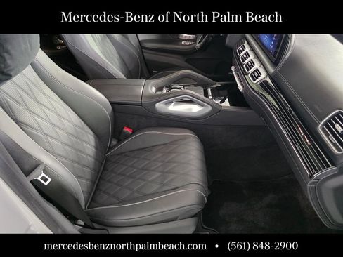 Certified 2025 Mercedes-Benz Maybach GLS 600 4MATIC image 31