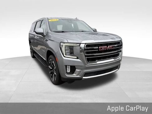 Used 2023 GMC Yukon XL SLT AWD/4WD image 3