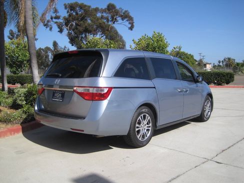 Used 2012 Honda Odyssey EX image 9
