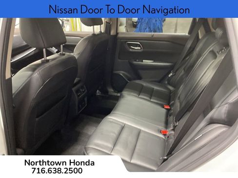 Used 2021 Nissan Rogue SL w/ Premium Package image 16