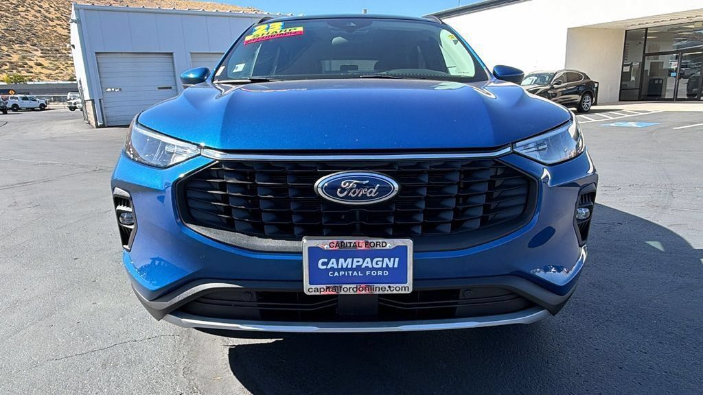 Used 2023 Ford Escape SE FWD image 8