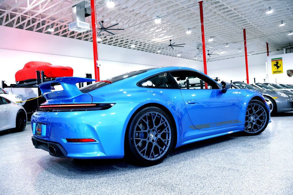 Used 2026 Porsche 911 Carrera T RWD image 15