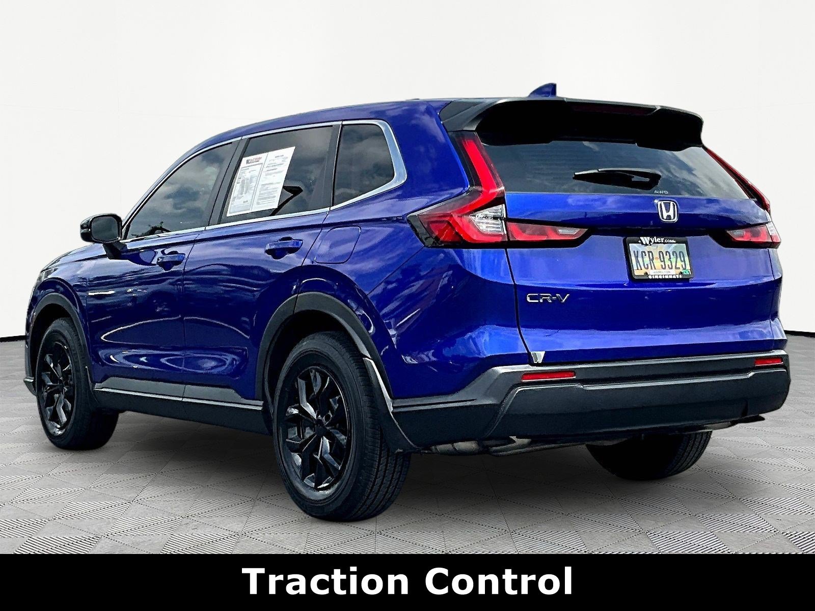 Used 2023 Honda CR-V LX image 4
