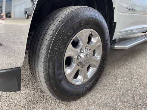 Used 2024 RAM 2500 Big Horn image 10